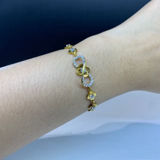 สร้อยข้อมือ infinity ลายดอกไม้